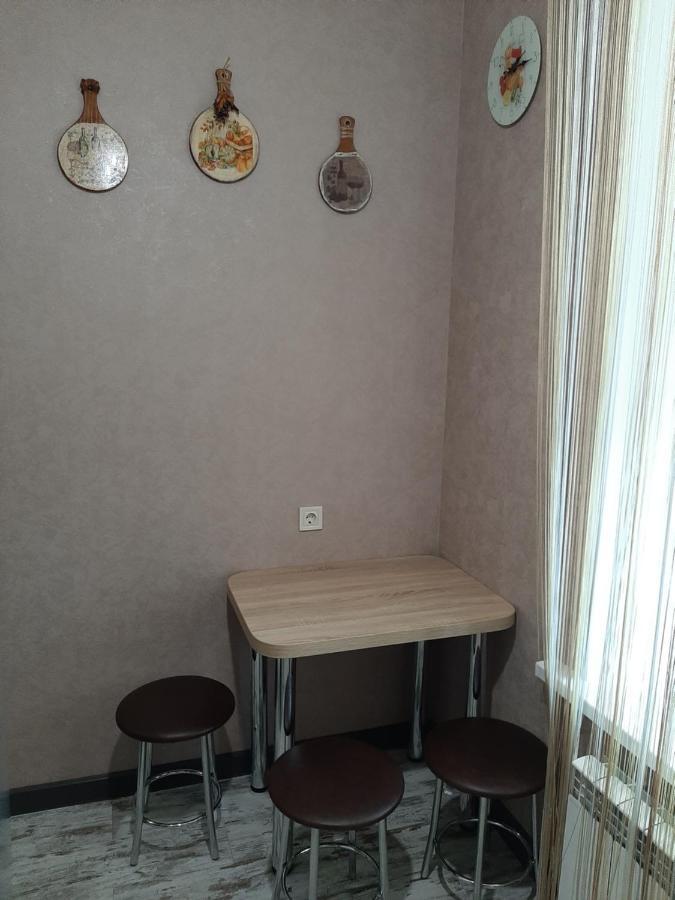 Ferienwohnung 1 Stop From Railway Station Kiew Exterior foto